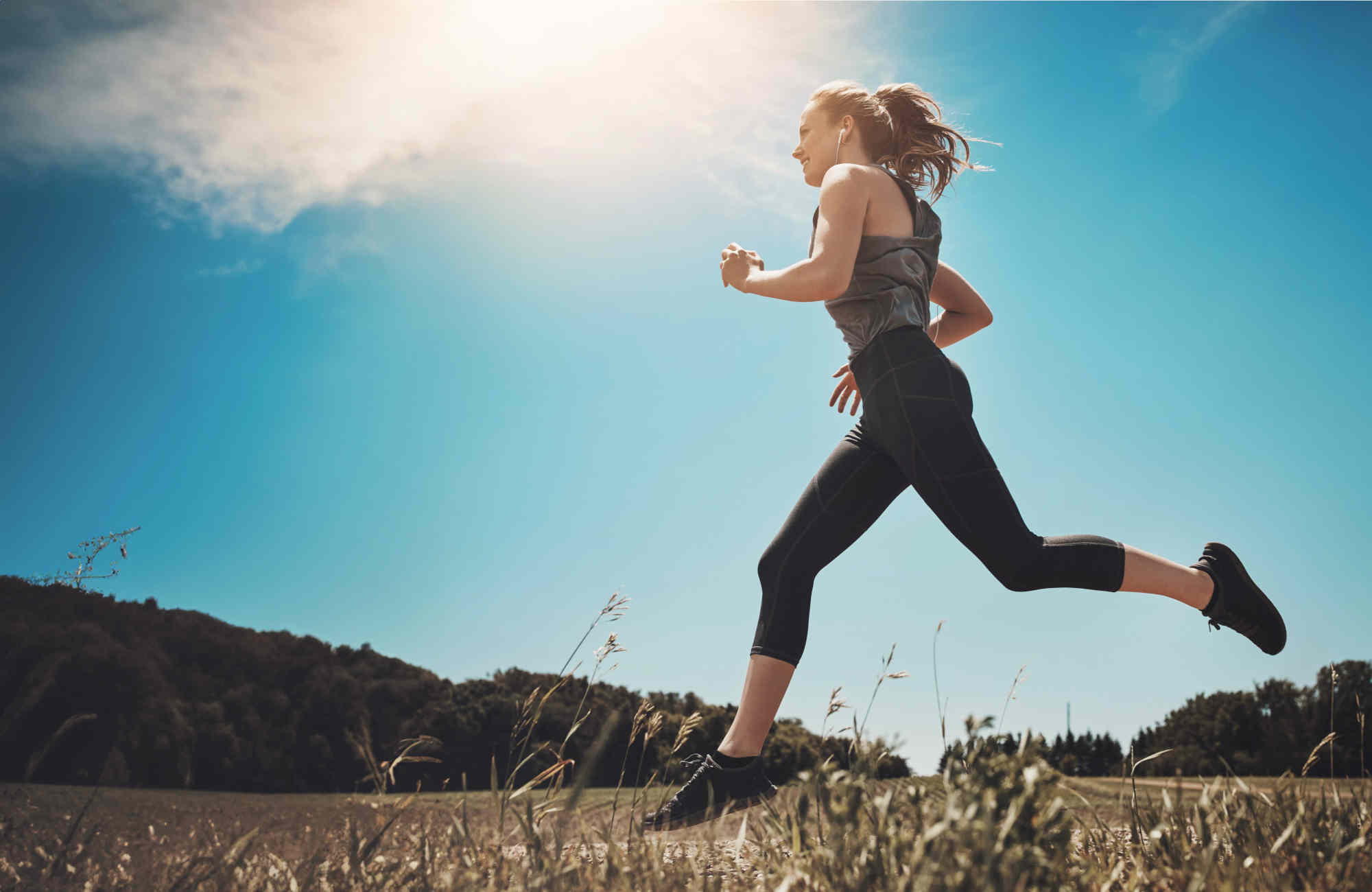 Training in Summer? Benefits, Risks, and 7 Practical Tips